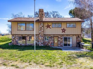 29960 Greenwater Dr, Tehachapi, CA 93561