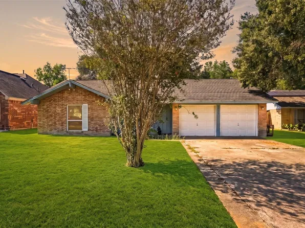 31715 Ironwood Dr, Waller, TX 77484