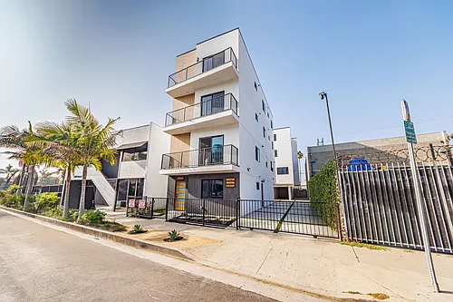 13461 Beach Ave Photo 1