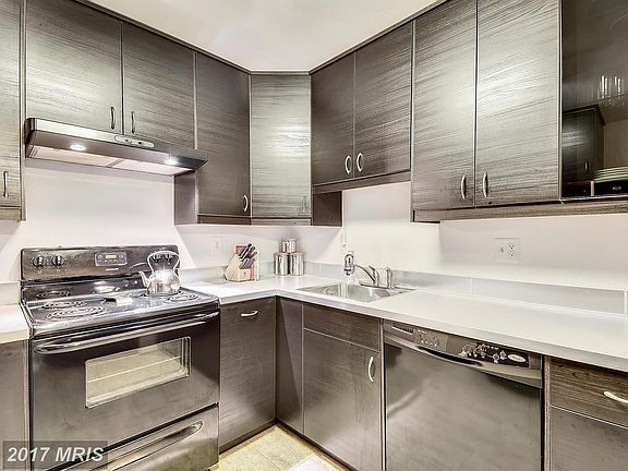 Very Spacious kitchen