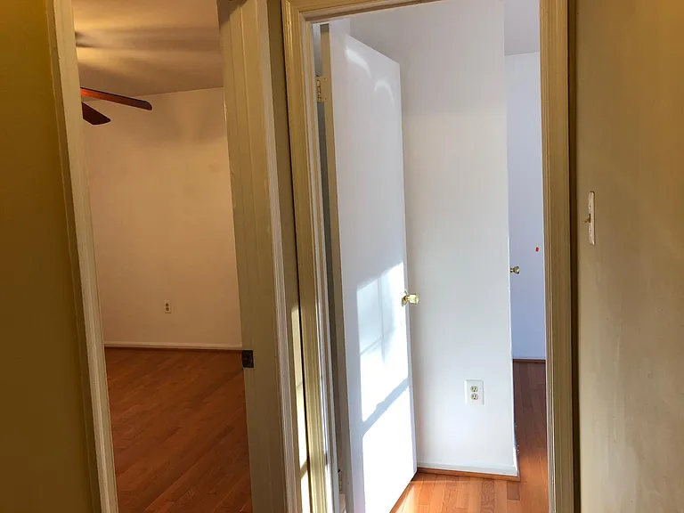 6221 Garretson St — Photo 21
