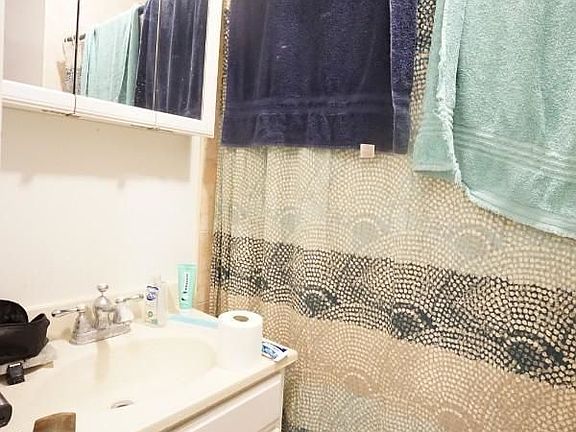 5th image of 218 Macdougal St #3L