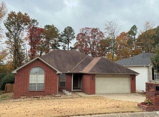 11817 Shady Ridge Dr, Little Rock, AR 72211