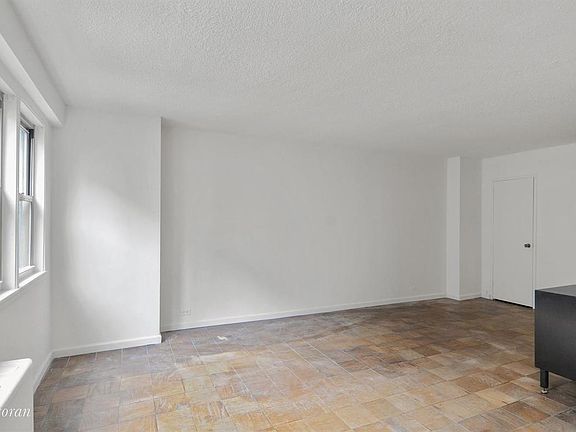 4th image of 120 4th Ave #4E