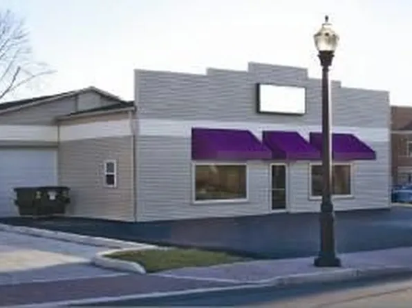 102 S State St, Leola, PA 17540