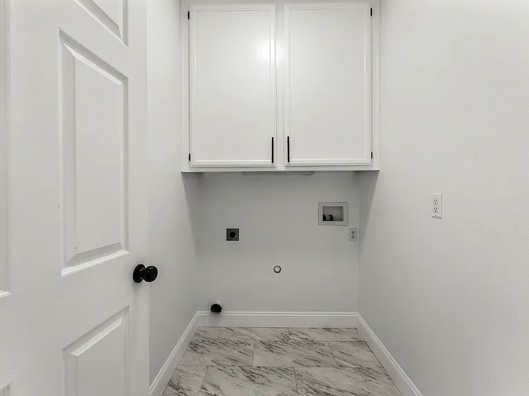 5812 Andrea Ct — Photo 16