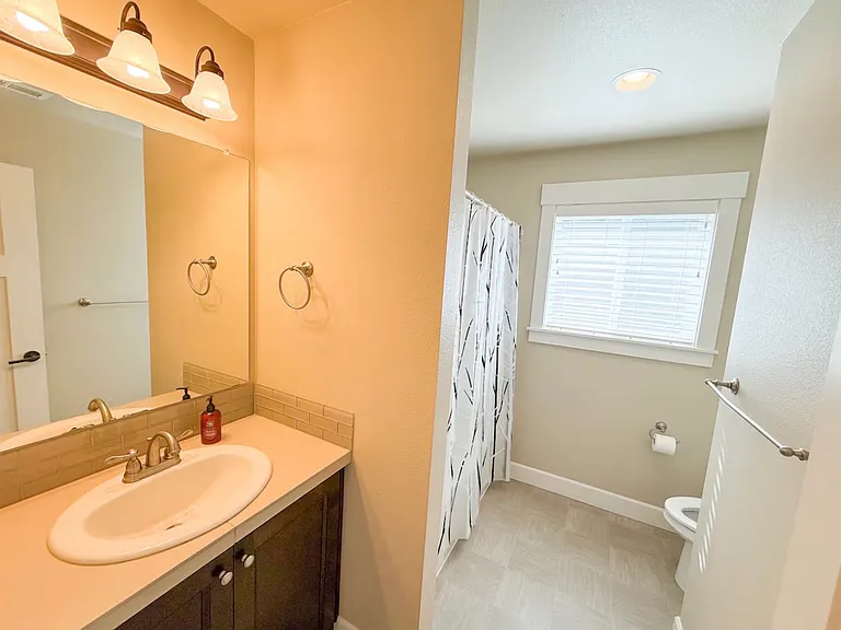 7415 S 13th St — Photo 13