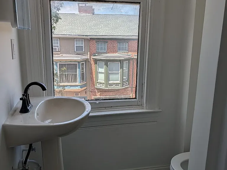 21-23 N Beaver St — Photo 8
