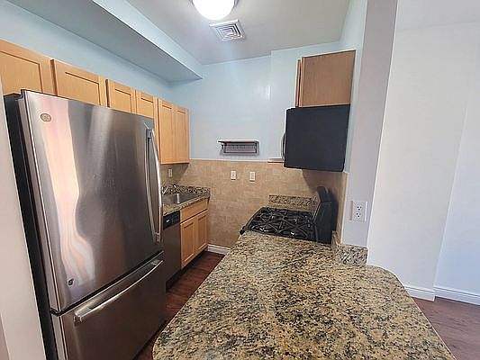 5th image of 578 Atlantic Ave APT 3A