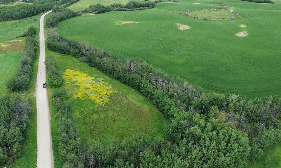2nd image of Range Road 80 Township Rd #572