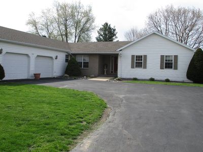 1211 Maplewood Dr, Monmouth, IL, 61462