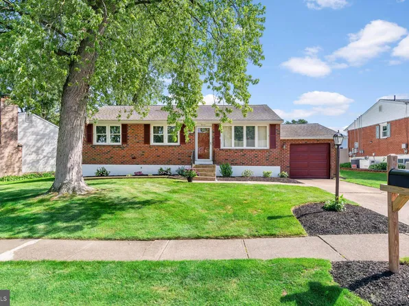 1602 Afton Dr, Wilmington, DE 19810