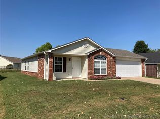 1004 W 23rd St N, Claremore, OK 74017