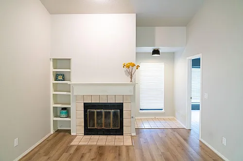 1333 Greenfern Ln Photo 1