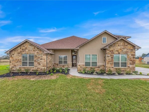 9097 Scarborough Dr, Iola, TX 77861