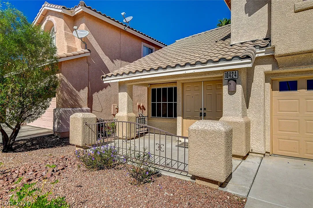 4 bed, 2.5 bath, 2113 sqft, $3,150 — Photo 1