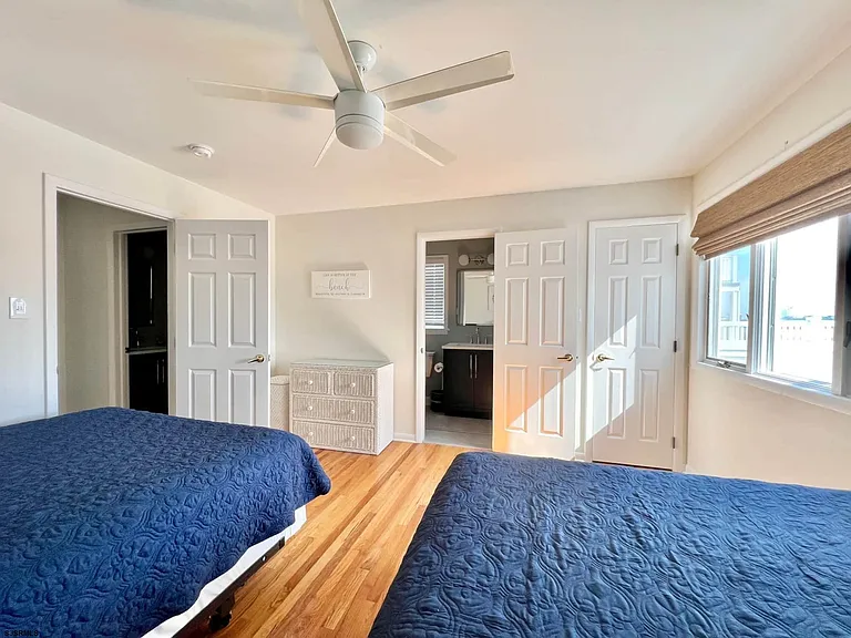 24 Ocean Dr W — Photo 35