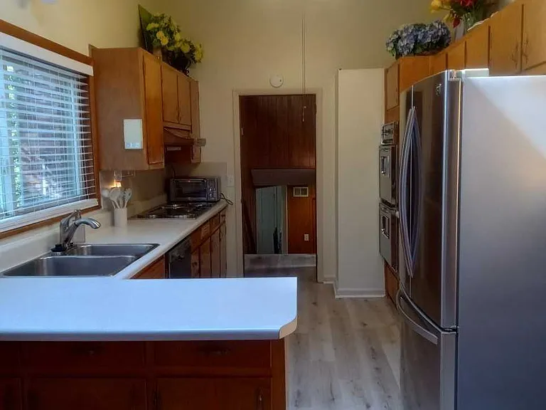1224 Poplar Grove Dr — Photo 8