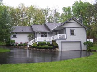 599 Rainbow Dr NW, Lancaster, OH