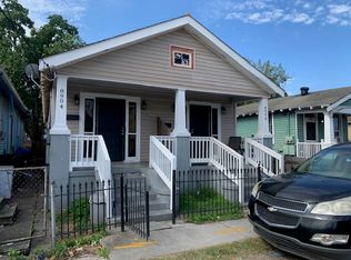 8904 Olive St, New Orleans, LA 70118