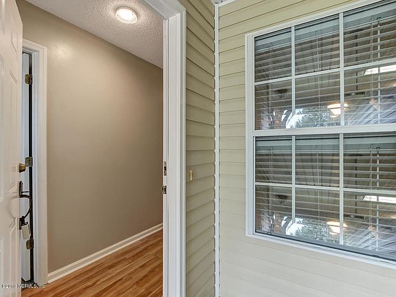 3rd image of 11117 Windlesham Ct