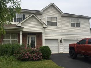 294 W Caldwell Dr, Round Lake, IL 60073