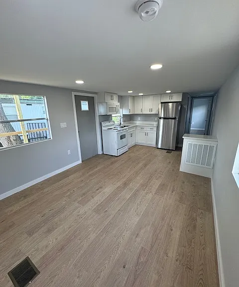 6810 Maple Ln #4 — Photo 5
