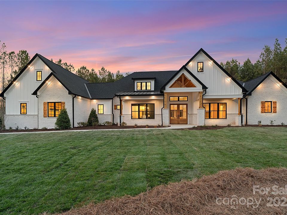 1st image of 515 Deanne Dr