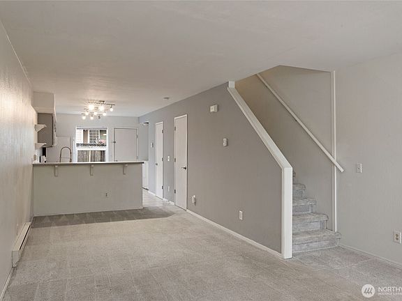 5th image of 9817 132nd Street Ct E #B