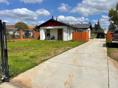 5221 64th St, Sacramento, CA, 95820