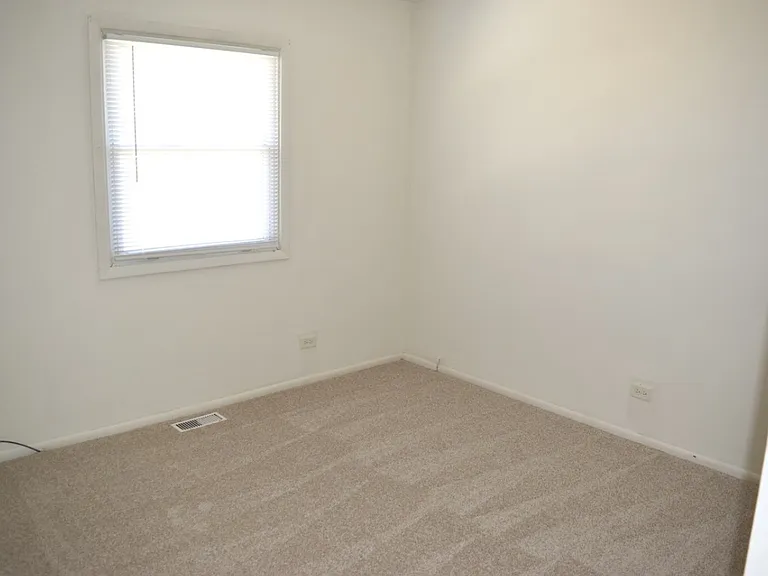 Upstairs Bedroom #2