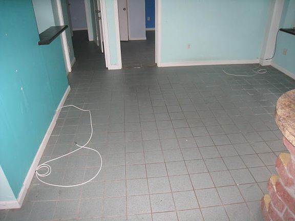 3rd image of 2450 28th St APT 1