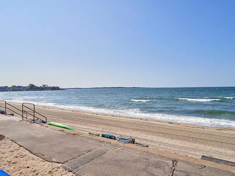 105 Sound Breeze Ave — Photo 36