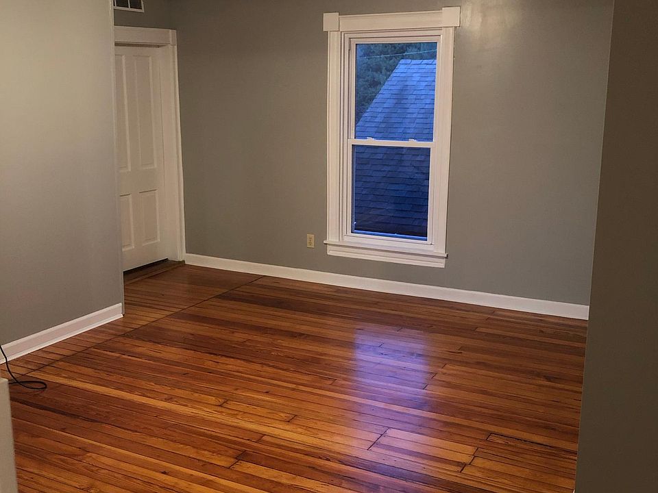 1st image of 6812 Cambridge Ave #2