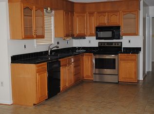 11002 Pelican Dr, Upper Marlboro, MD 20772