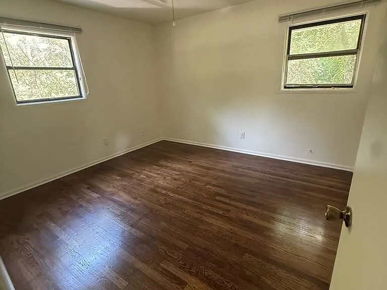 480 Evergreen Dr — Photo 9