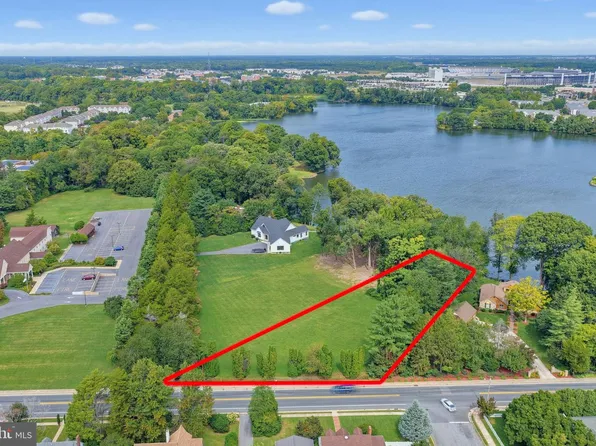 209 Walker Rd, Dover, DE 19904