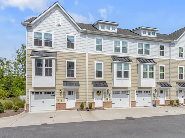 446 Westport St, Norfolk, VA 23505