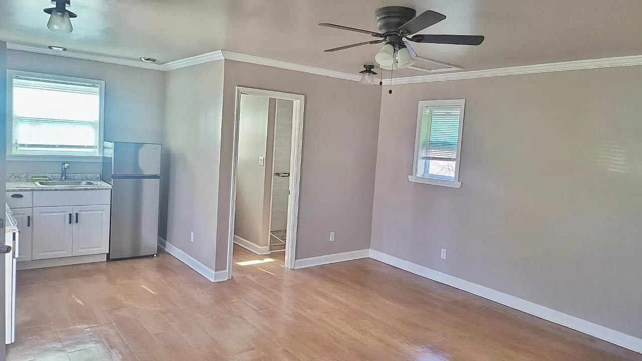 1 bed, 1500 sqft, $1,450 — Photo 2