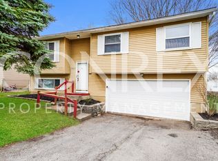 3917 Hendron Rd, Groveport, OH 43125