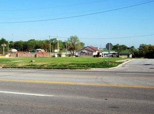 1231 E Austin Blvd, Nevada, MO 64772