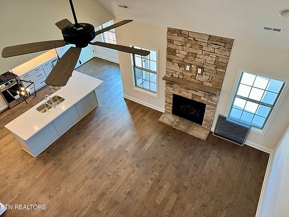 2nd image of 2135 Lantern Park Ln