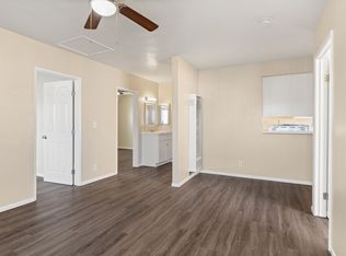 811 Gardenia Avenue, Long Beach, CA 90813