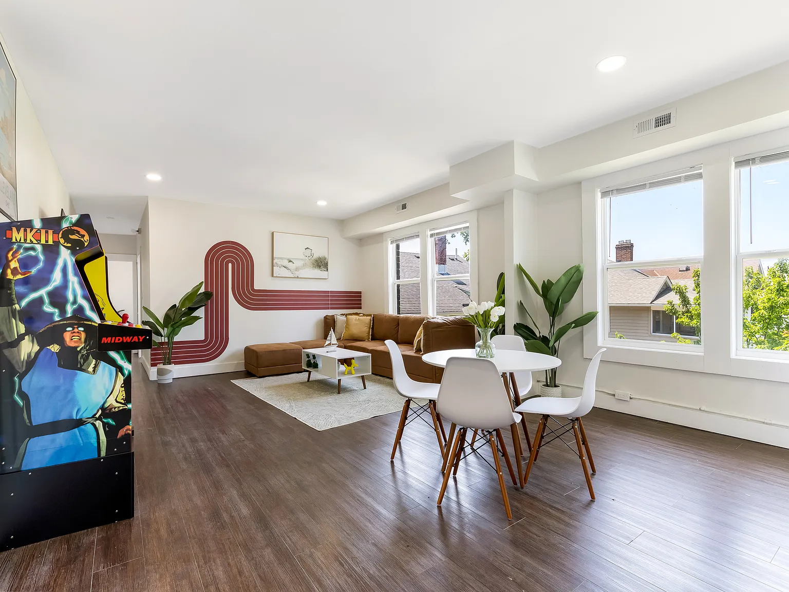 3 bed, 1300 sqft, $1,295 — Photo 3