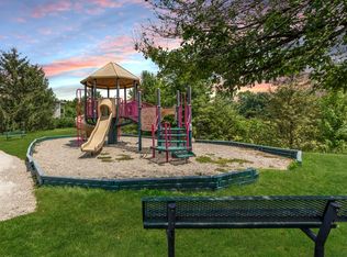 100 Aspen Dr #526, Crawfordsville, IN 47933