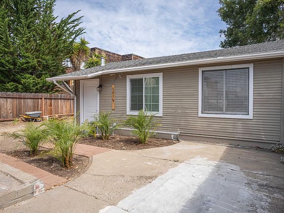 2nd image of 501 Dela Vina Ave