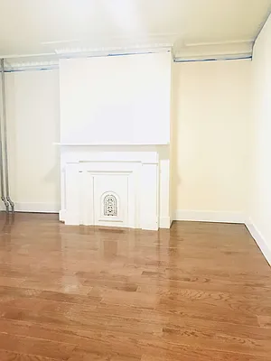 Rented by Reyes & Elsamad Real Estate Group | media 17