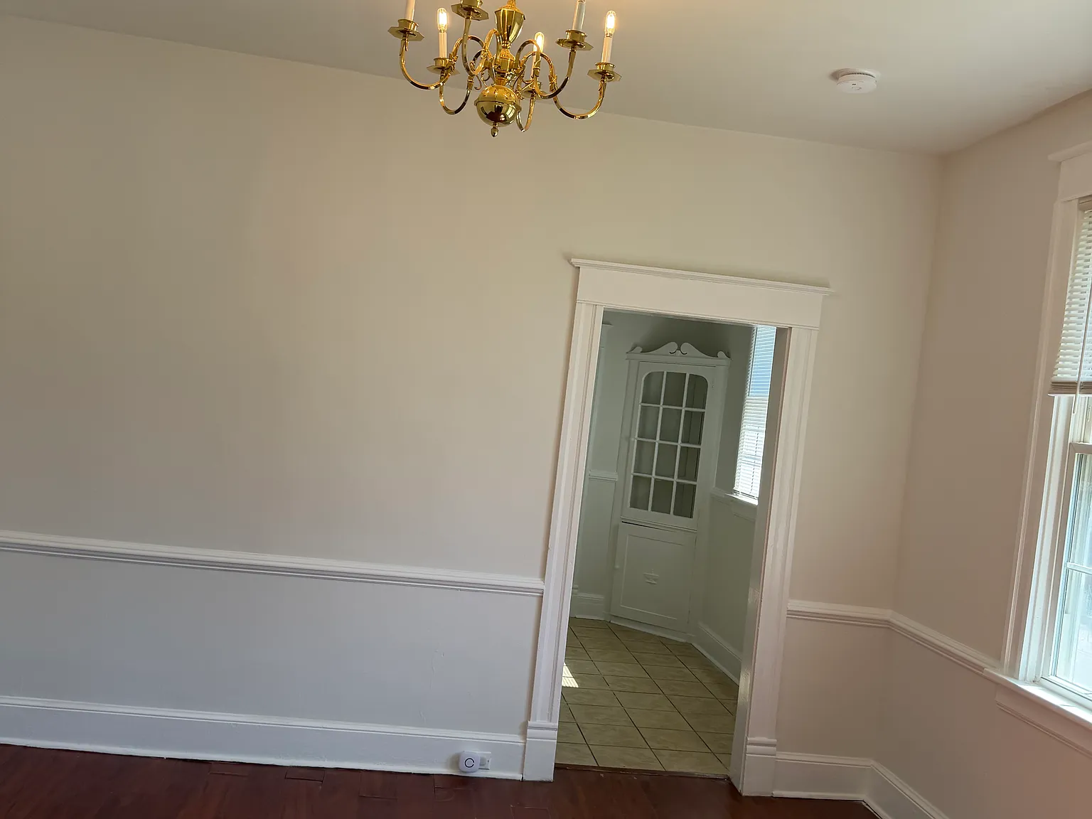 3301 Delaware Ave — Photo 2