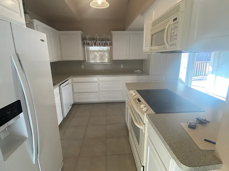 6129 Fox Ridge Dr — Photo 5