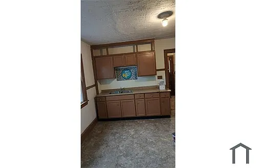 4082 E 143rd St #UPPER Photo 1 4082 E 143rd St #UPPER Photo 1